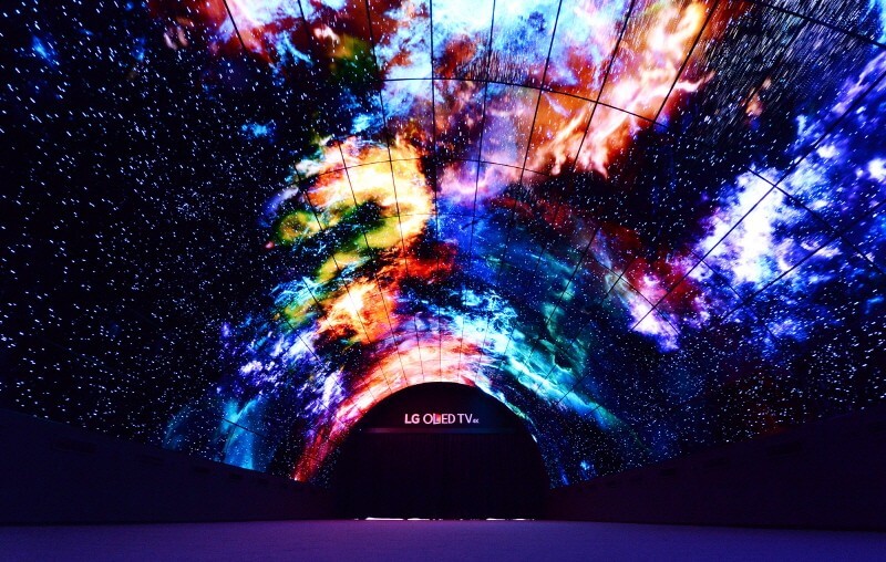 LG OLED tunnel